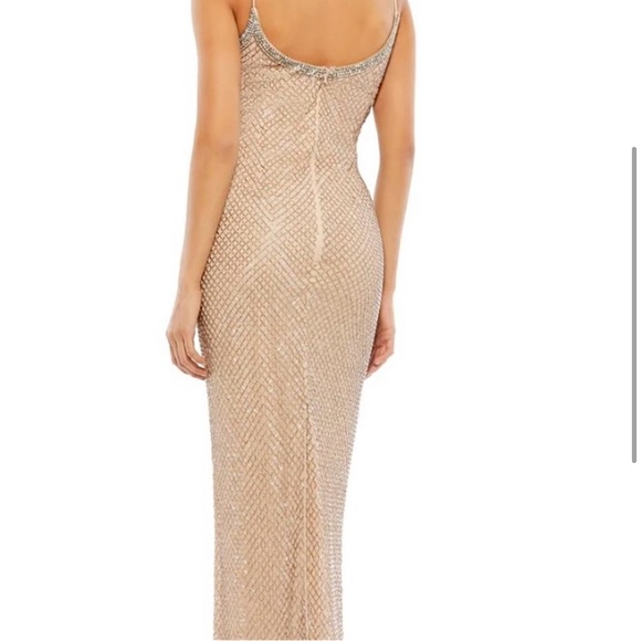 MAC DUGGAL, BEADED SPAGHETTI STRAP COLUMN Gold GOWN - Picture 4 of 7